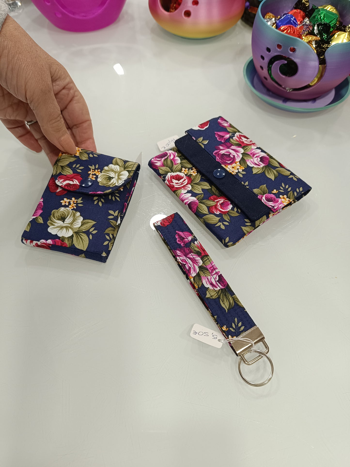Conjunto de monedero, carterita y llavero