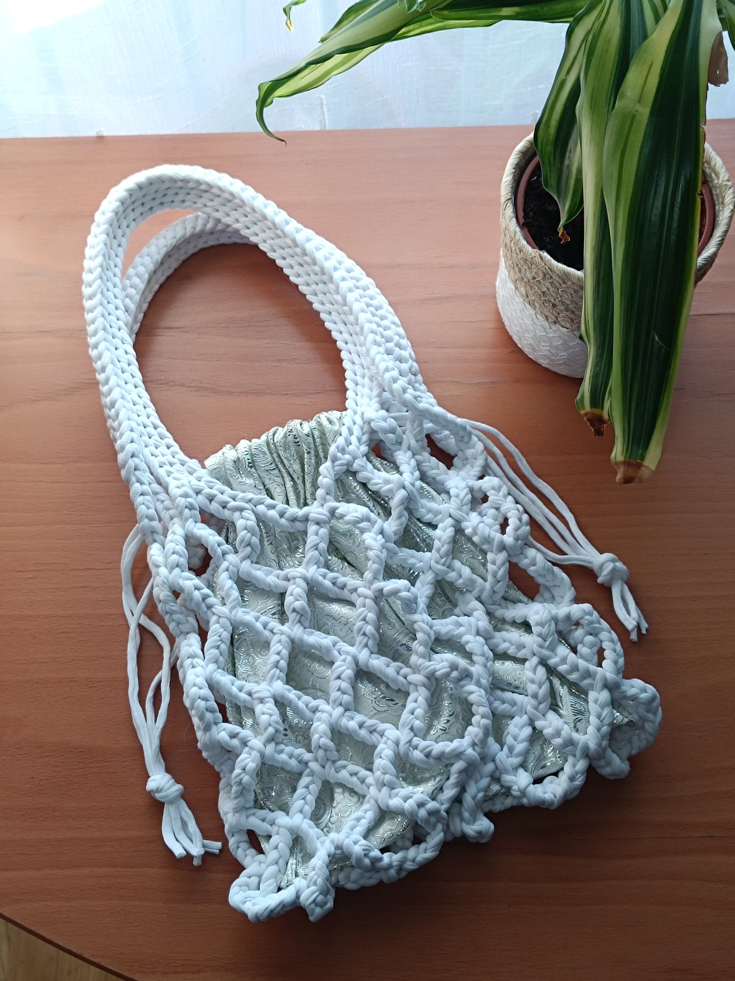 BOLSO DE RED A CROCHET
