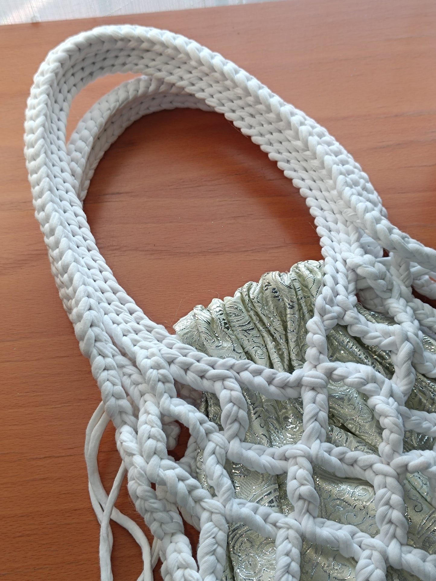 BOLSO DE RED A CROCHET