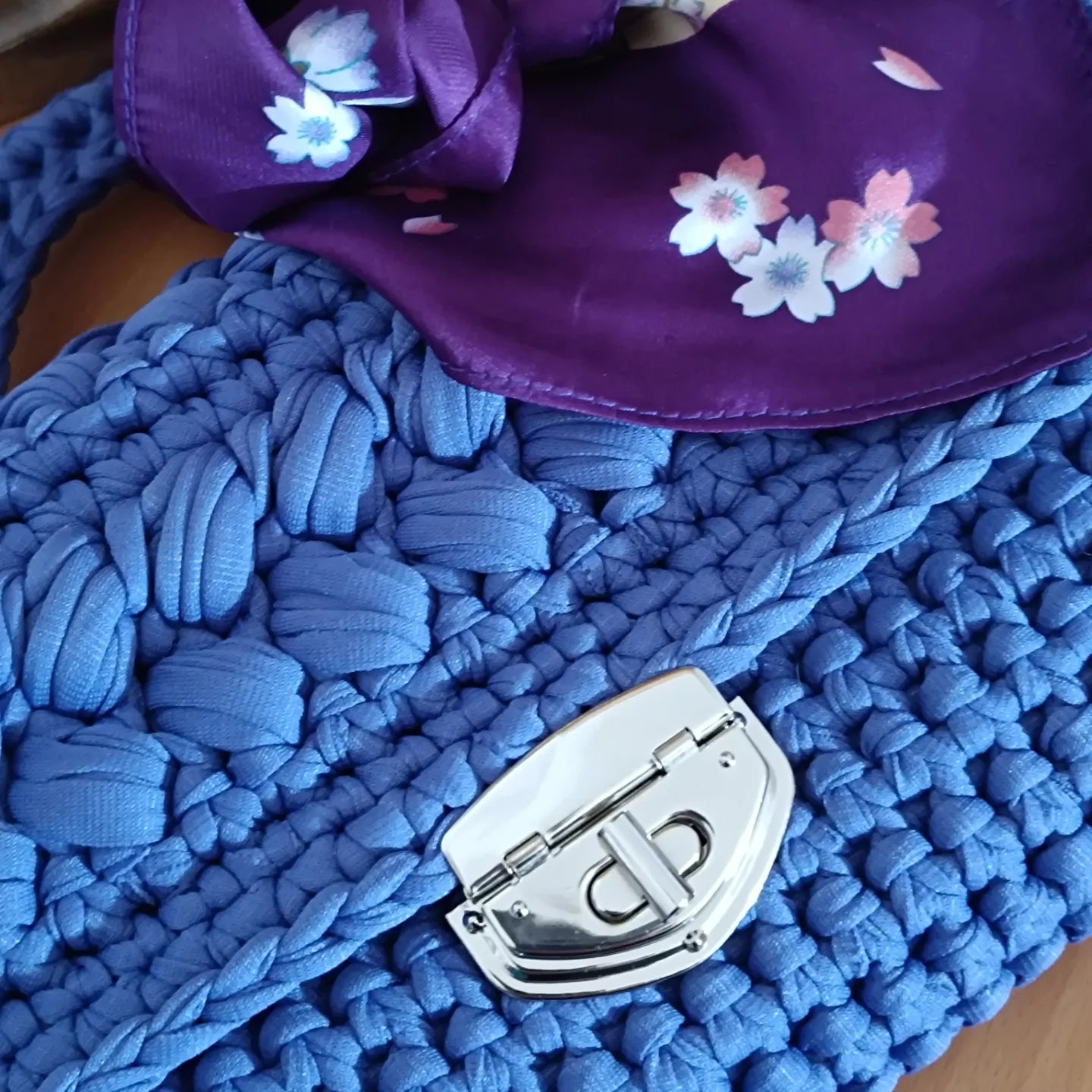 BOLSO DE MANO A CROCHET