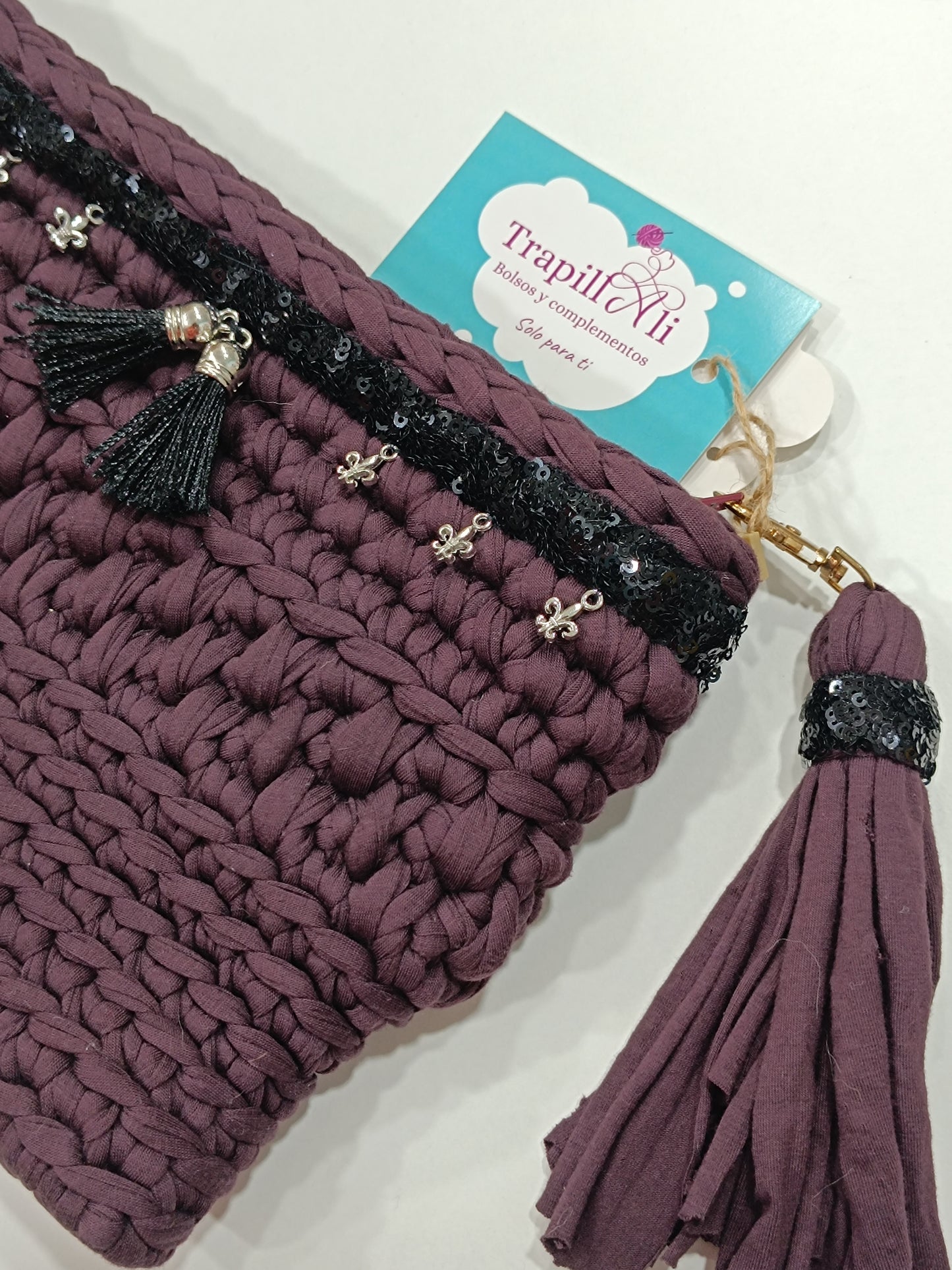 BOLSO DE MANO A CROCHET BURDEOS