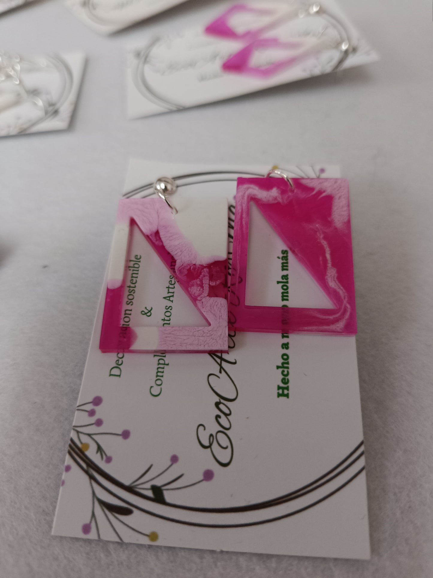 Pendientes de resina