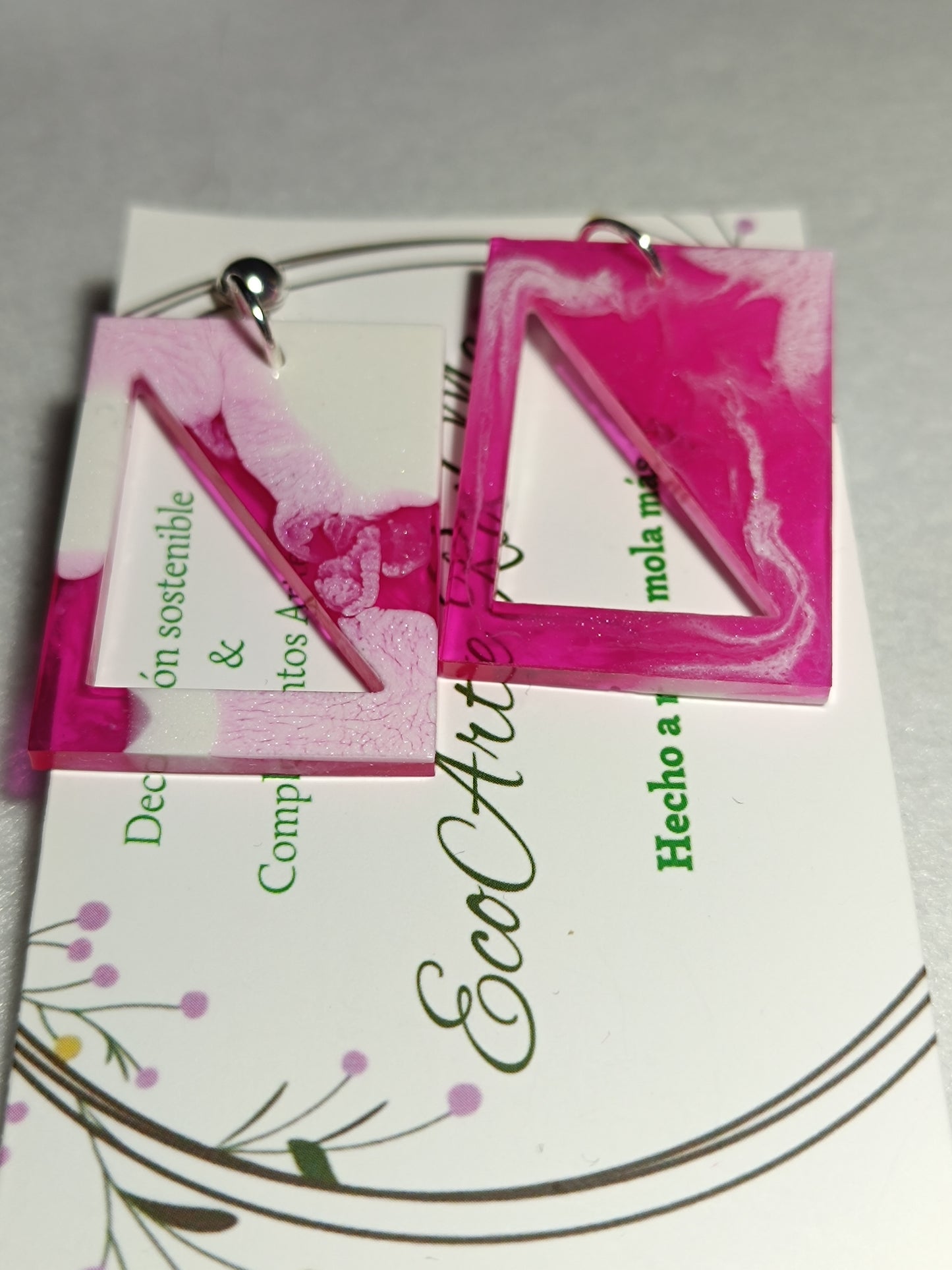 Pendientes de resina