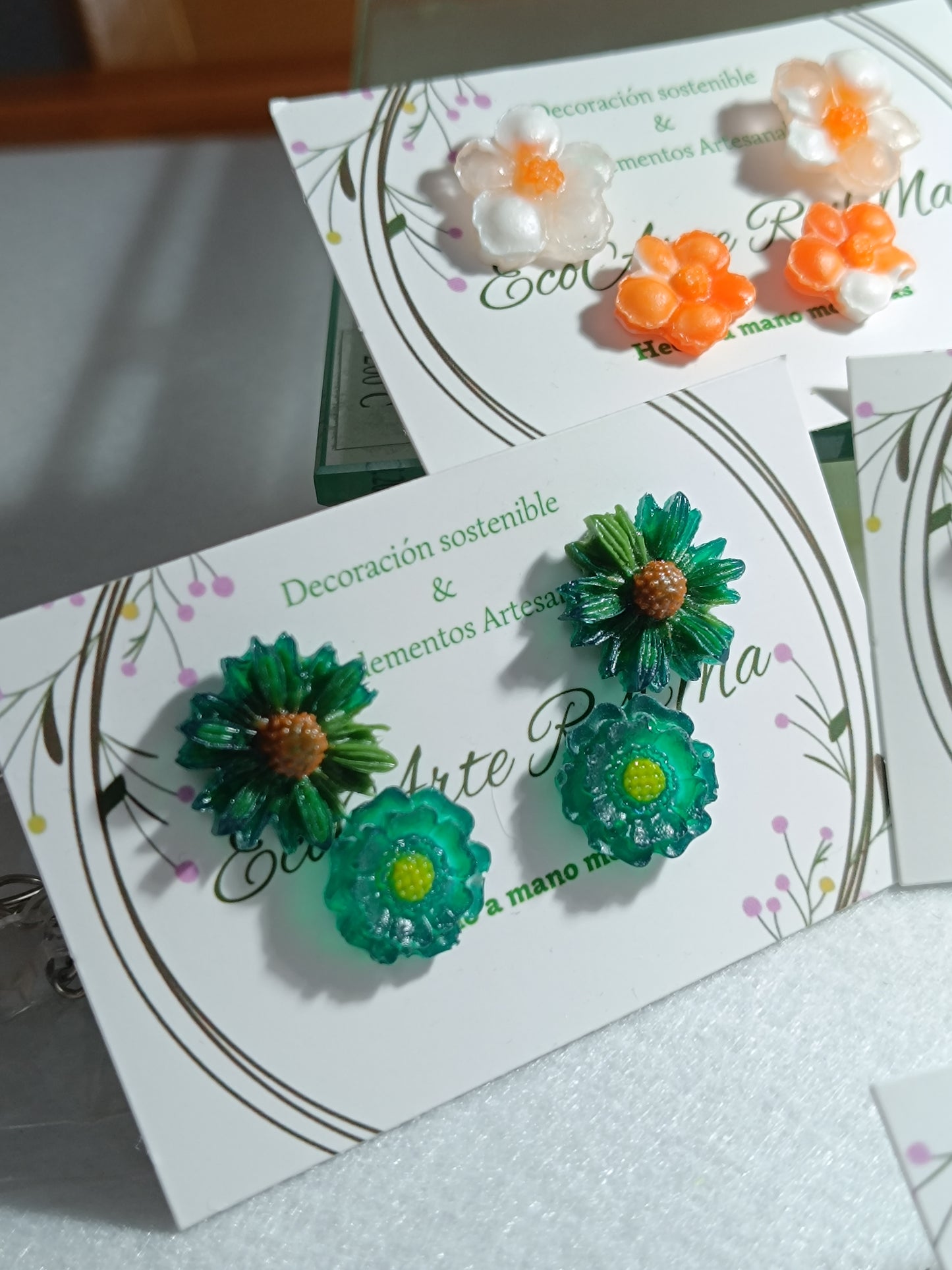 Pendientes de resina