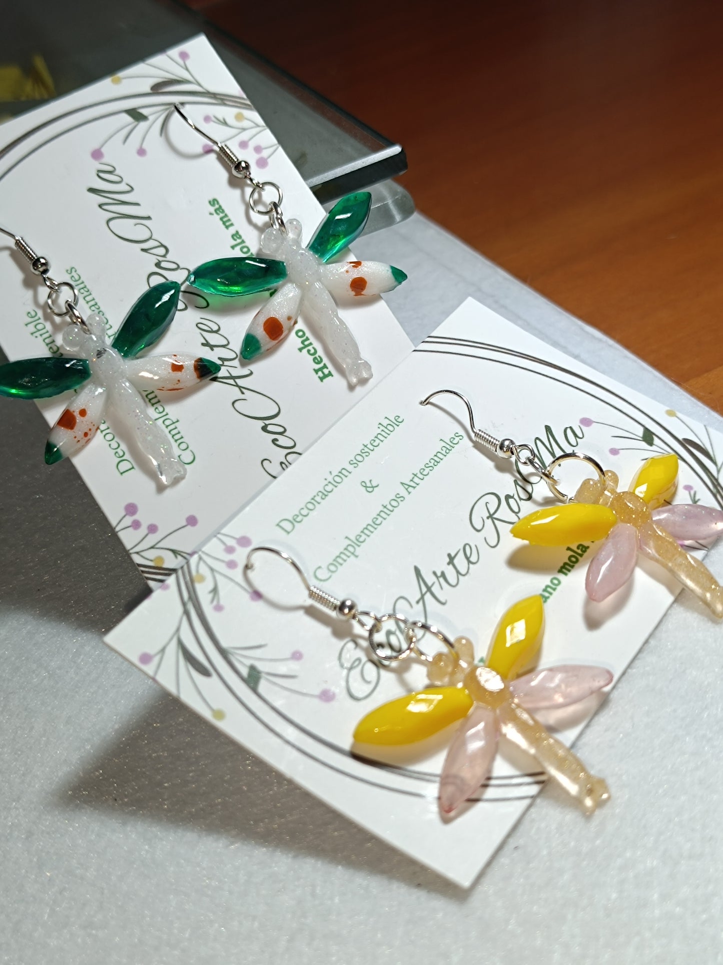 Pendientes de resina