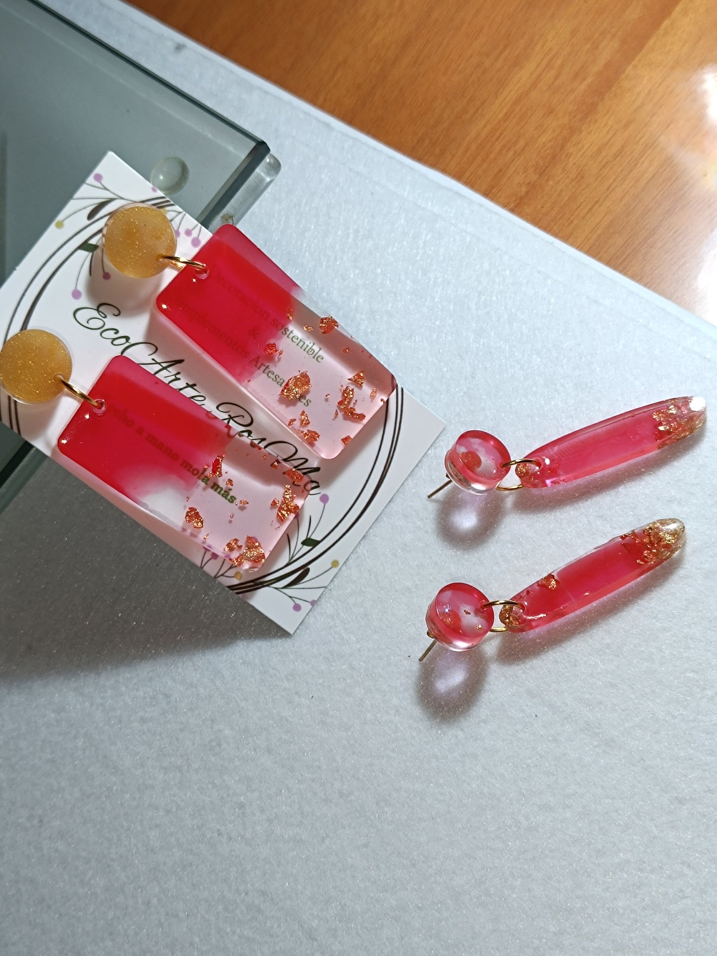 Pendientes de resina
