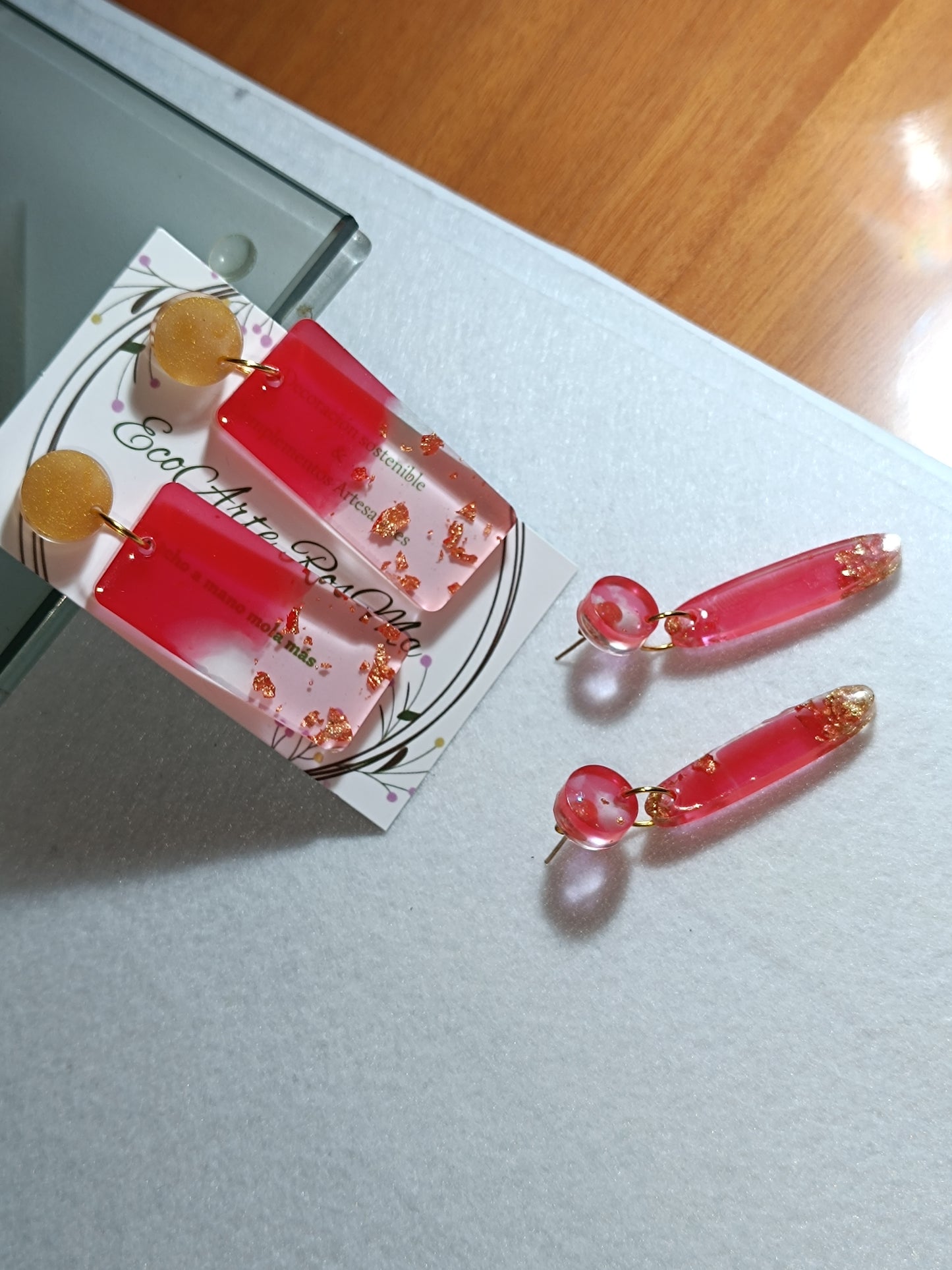 Pendientes de resina