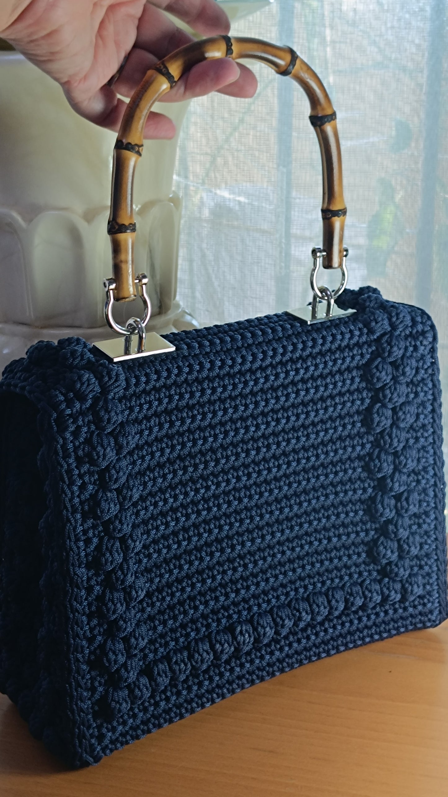 BOLSO DE MANO A CROCHET
