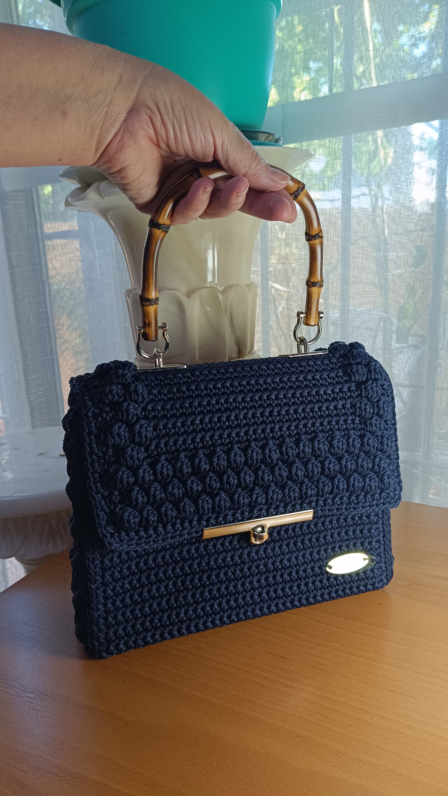 BOLSO DE MANO A CROCHET