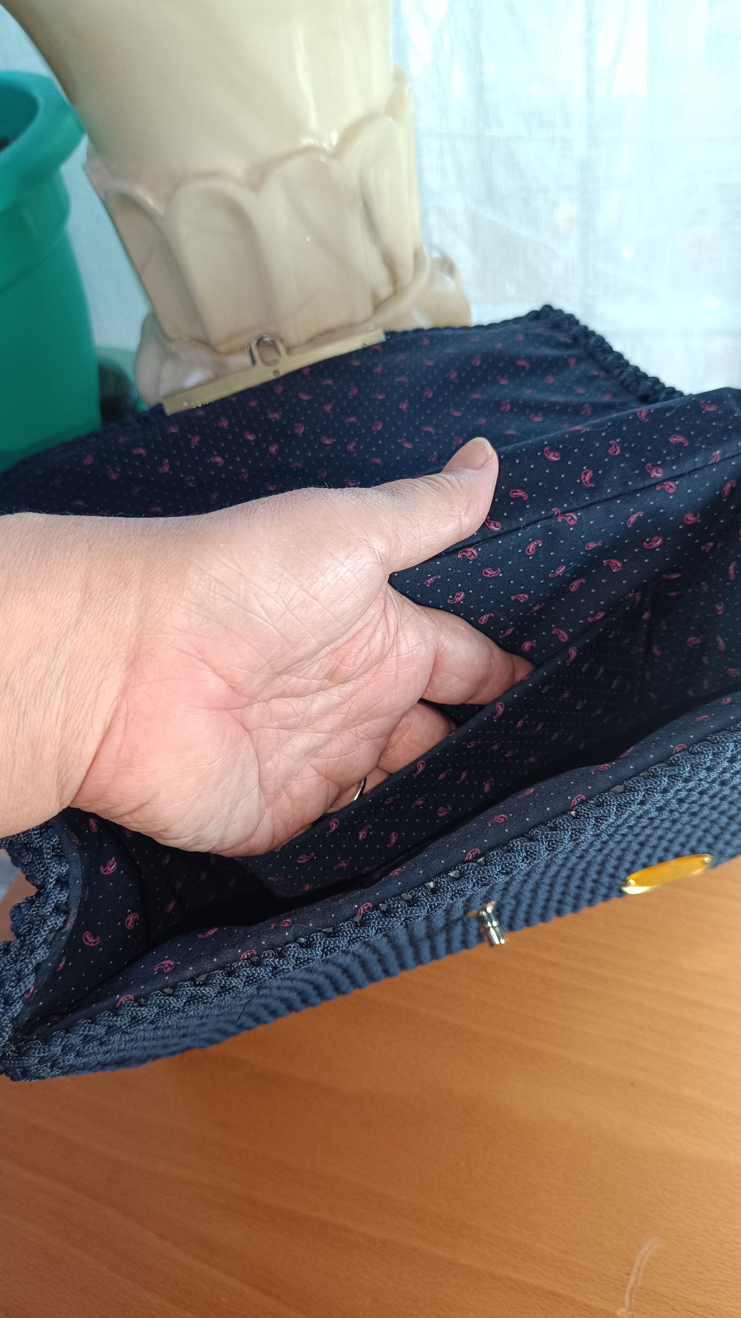 BOLSO DE MANO A CROCHET