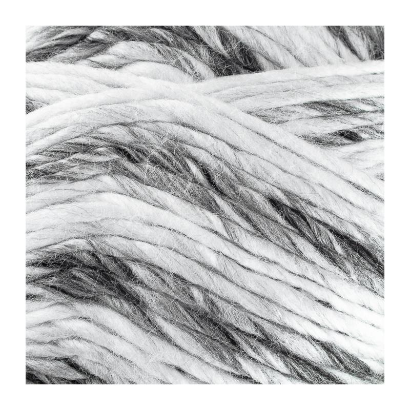 Lana Caricia Elegance 75g.