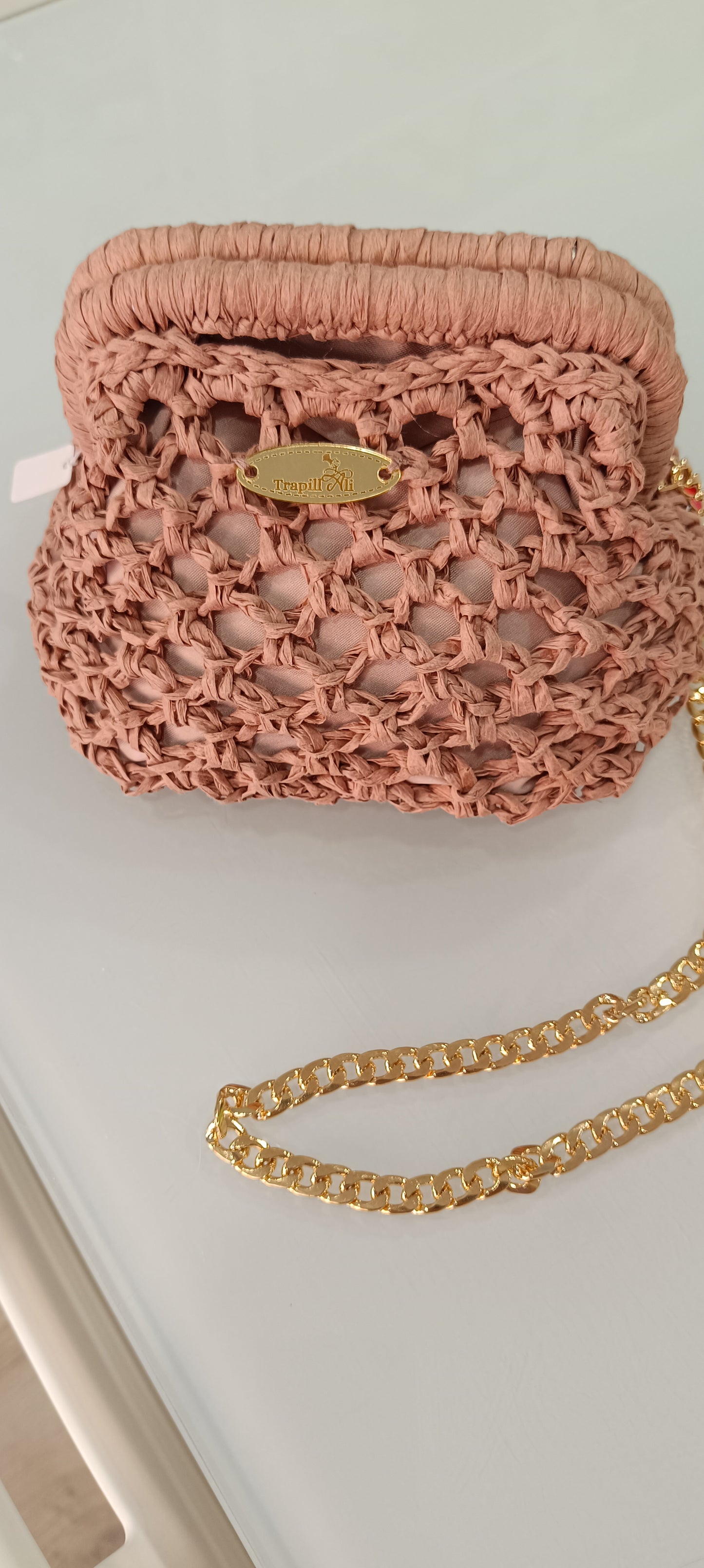 Clutch de rafia