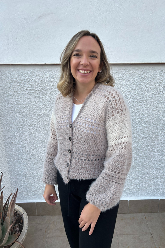 Cardigan Lais a crochet con Hilo Marfim de Círculo: patrón e inspiración