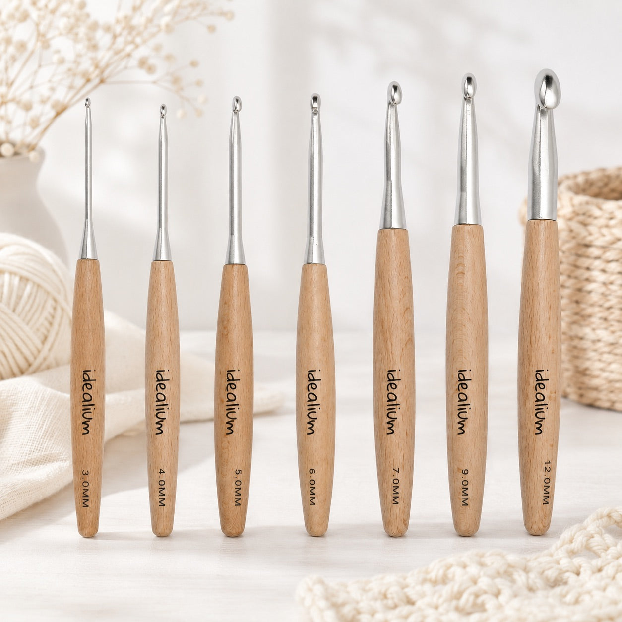 Ganchillo Premium Idealium con mango de madera