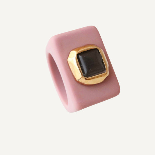 Anillo Rosa Viejo con selenita gris SAIRA